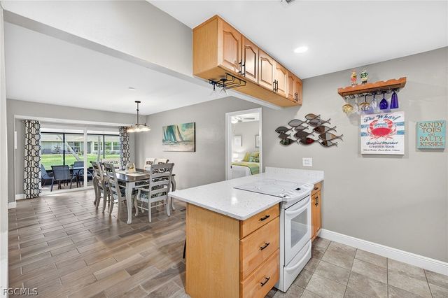 4257 Island CIR 3, Fort Myers, FL 33919