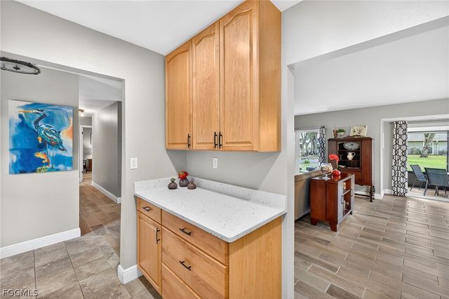 4257 Island CIR 3, Fort Myers, FL 33919