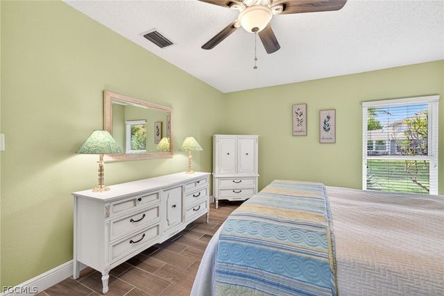 4257 Island CIR 3, Fort Myers, FL 33919