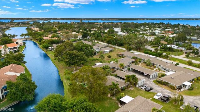 4257 Island CIR 3, Fort Myers, FL 33919