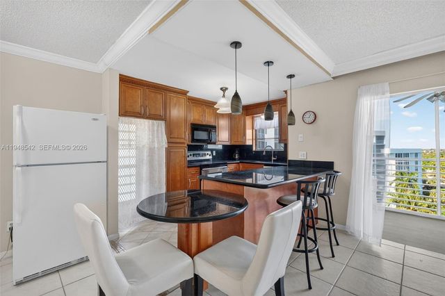 2731 NE 14th St Cswy 919, Pompano Beach, FL 33062