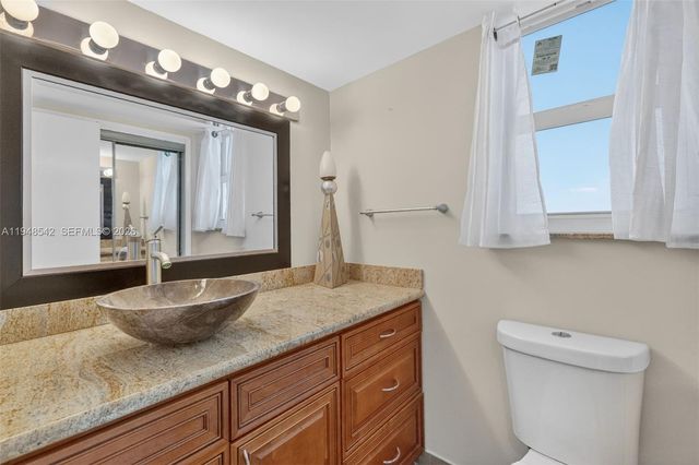 2731 NE 14th St Cswy 919, Pompano Beach, FL 33062