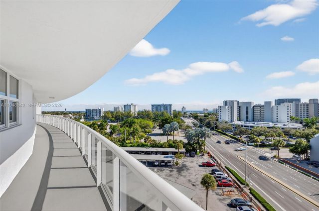 2731 NE 14th St Cswy 919, Pompano Beach, FL 33062