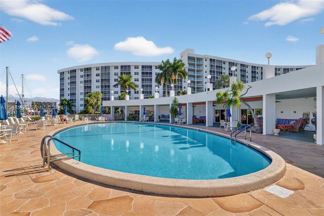 2731 NE 14th St Cswy 919, Pompano Beach, FL 33062