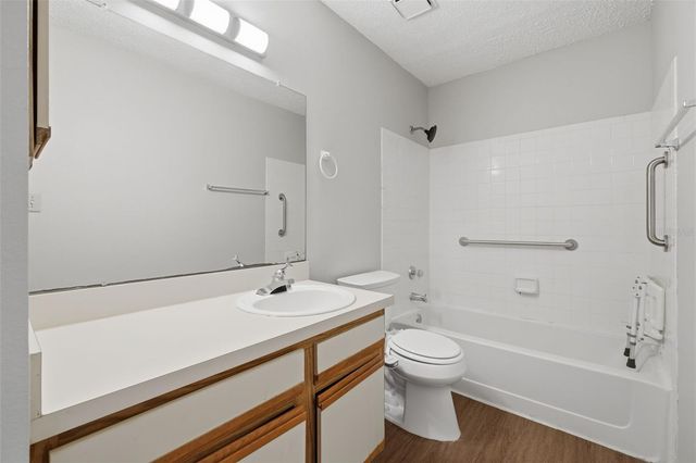 249 AFTON SQUARE 208, Altamonte Springs, FL 32714