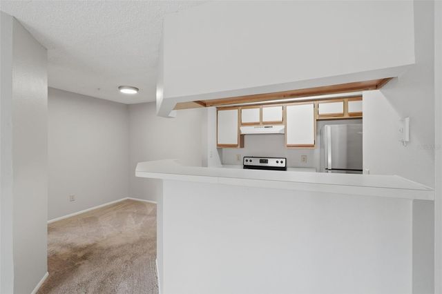 249 AFTON SQUARE 208, Altamonte Springs, FL 32714