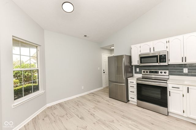 3933 Bergamot Court, Indianapolis, IN 46235