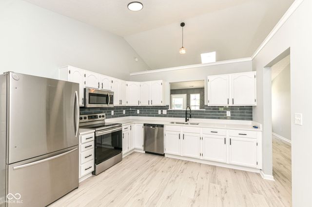3933 Bergamot Court, Indianapolis, IN 46235