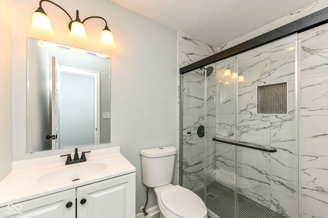 3933 Bergamot Court, Indianapolis, IN 46235