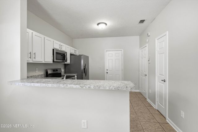 2152 SESSIONS Lane, Jacksonville, FL 32207