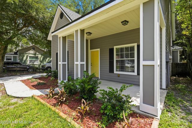 2152 SESSIONS Lane, Jacksonville, FL 32207