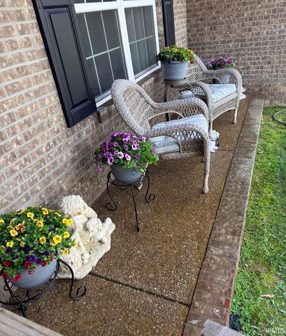 1332 Breezy Creek Drive, Evansville, IN 47720