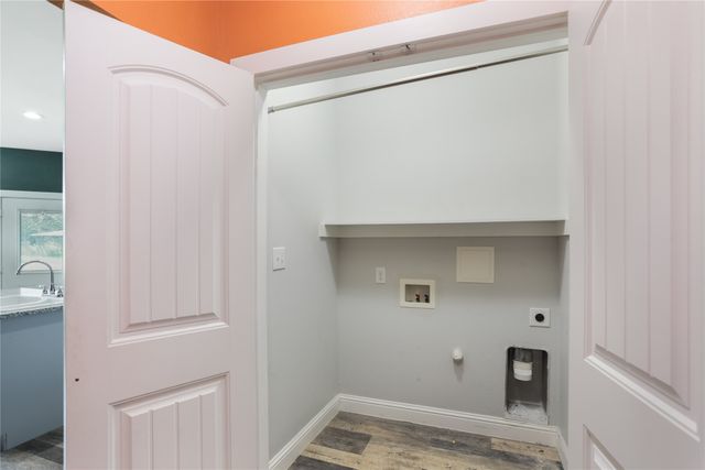 392 Calle Cedro Drive, Sherman, TX 75090