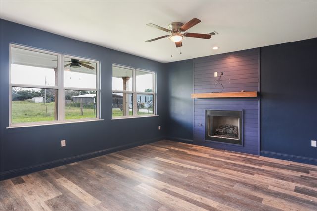 392 Calle Cedro Drive, Sherman, TX 75090