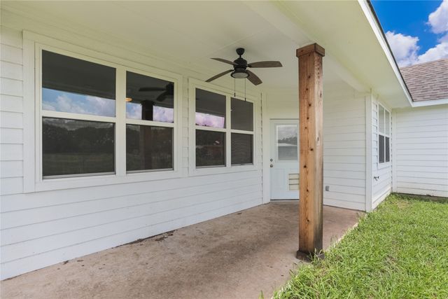 392 Calle Cedro Drive, Sherman, TX 75090