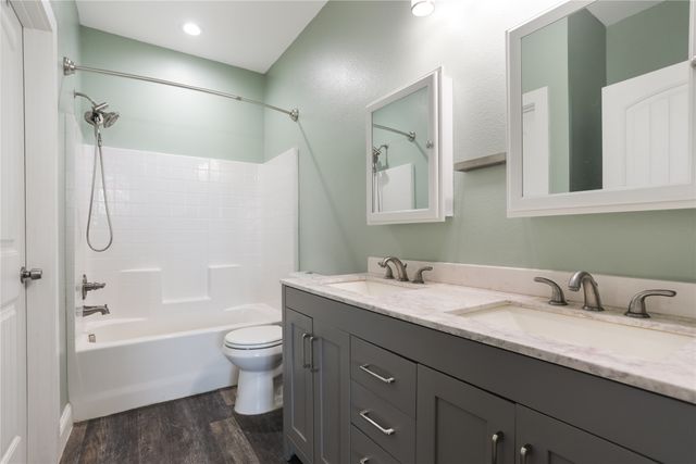 392 Calle Cedro Drive, Sherman, TX 75090