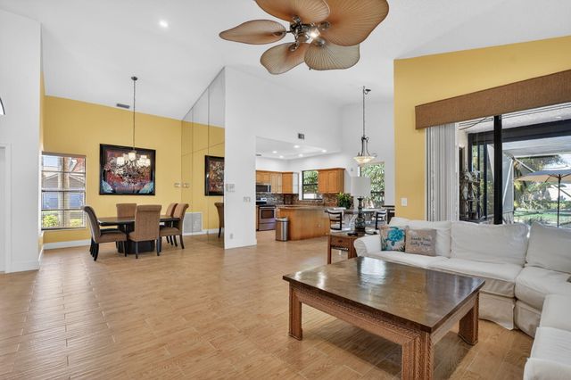 19260 Cherry Hills Terrace, Boca Raton, FL 33498