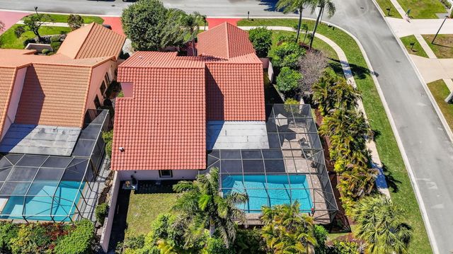 19260 Cherry Hills Terrace, Boca Raton, FL 33498