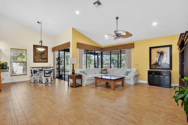 19260 Cherry Hills Terrace, Boca Raton, FL 33498