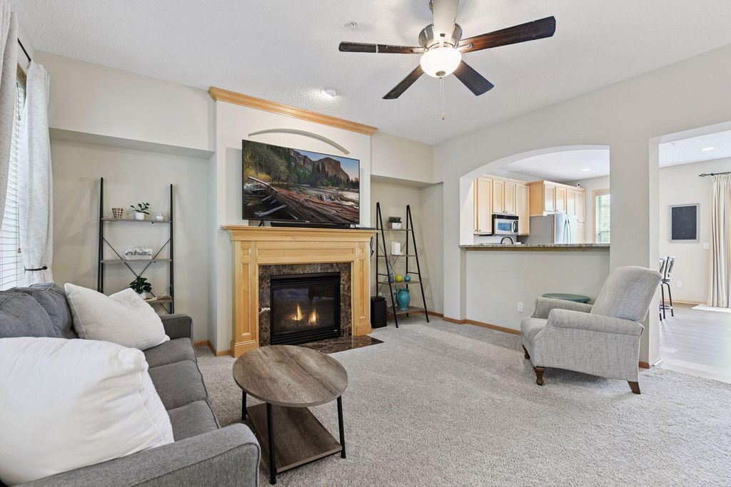 8356 Townsend Drive, Eden Prairie, MN 55344