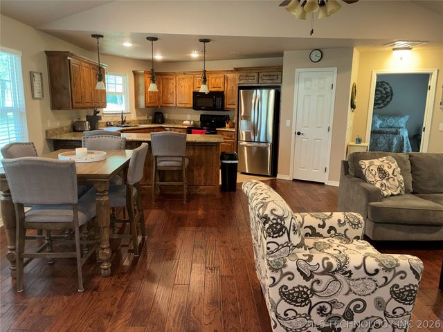 14241 Stepp, Kingston, OK 73439