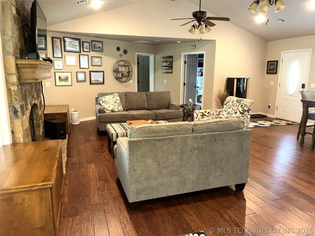 14241 Stepp, Kingston, OK 73439