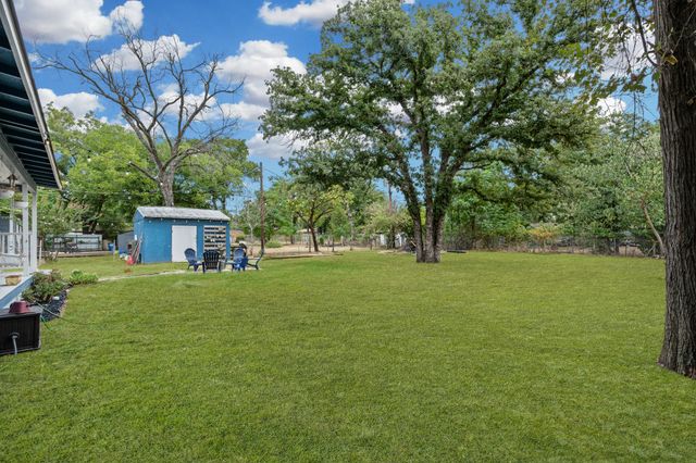 149 Gordon Drive, Azle, TX 76020