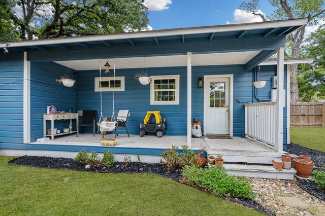 149 Gordon Drive, Azle, TX 76020