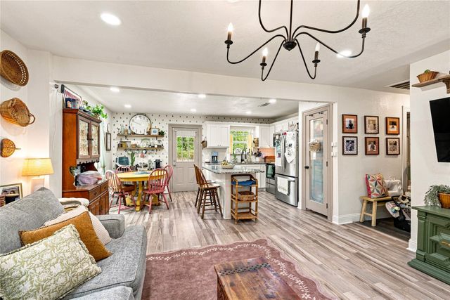 149 Gordon Drive, Azle, TX 76020