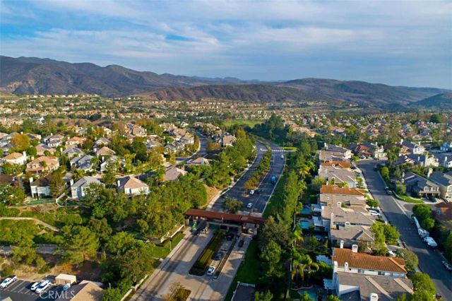 27 Glen Echo, Rancho Santa Margarita, CA 92679