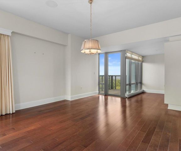 923 E Kilbourn AVENUE #703, Milwaukee, WI 53202