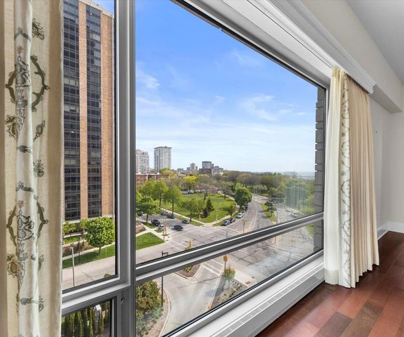 923 E Kilbourn AVENUE #703, Milwaukee, WI 53202