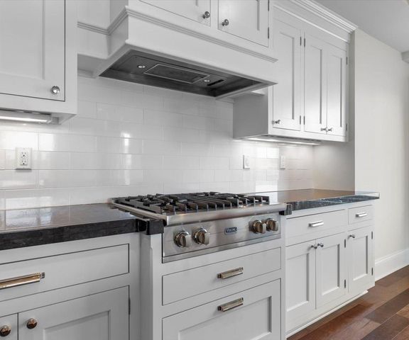923 E Kilbourn AVENUE #703, Milwaukee, WI 53202