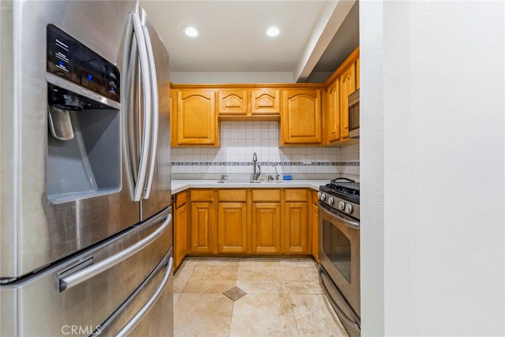 Image 15 of property listing at 6489 Alta Gracia, Tujunga, CA 91042