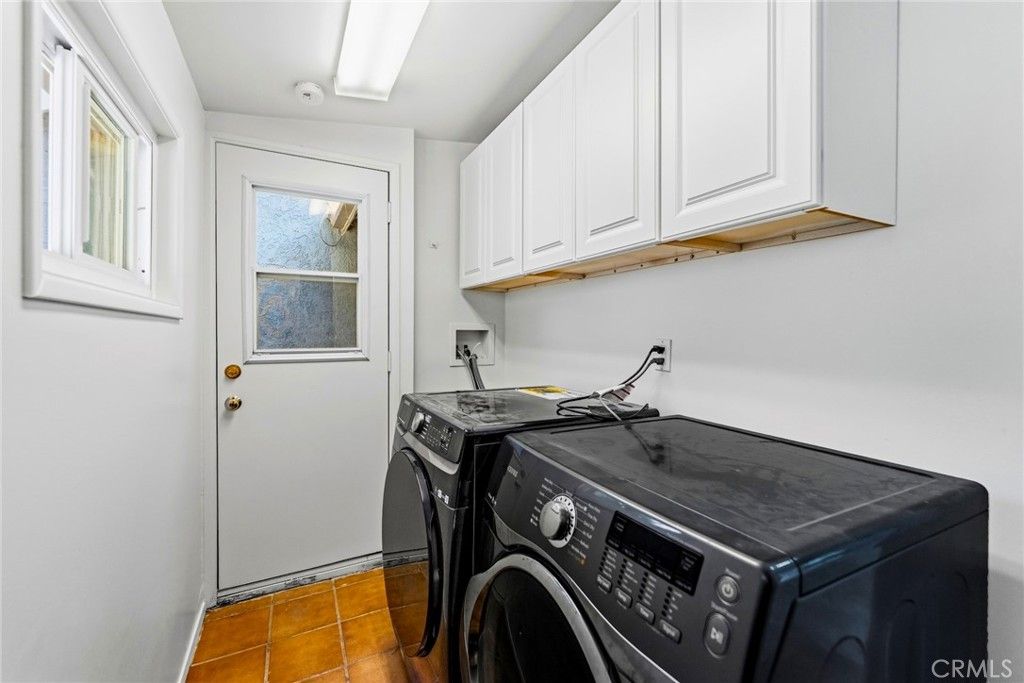 Image 35 of property listing at 6489 Alta Gracia, Tujunga, CA 91042