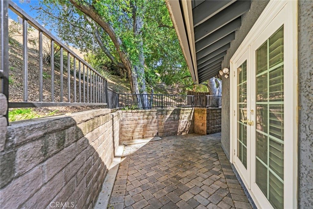 Image 46 of property listing at 6489 Alta Gracia, Tujunga, CA 91042