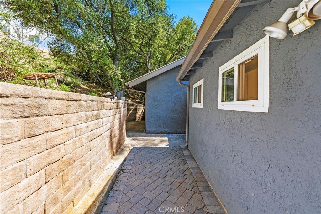Image 47 of property listing at 6489 Alta Gracia, Tujunga, CA 91042