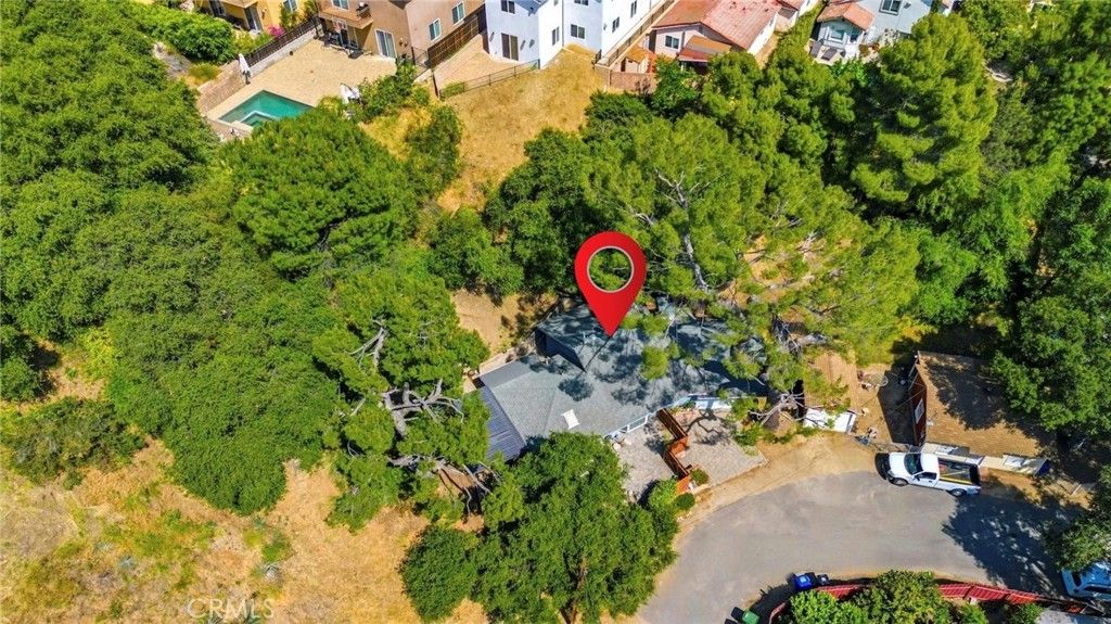 Image 6 of property listing at 6489 Alta Gracia, Tujunga, CA 91042