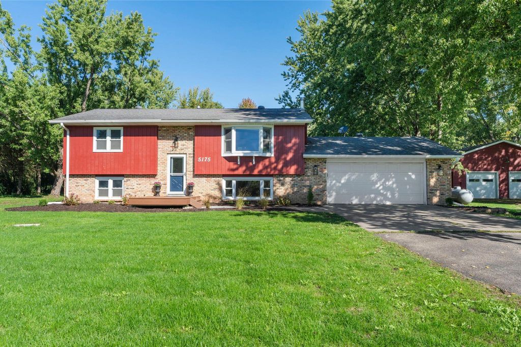 5175 240th Street E, Hampton, MN 55031 — exterior