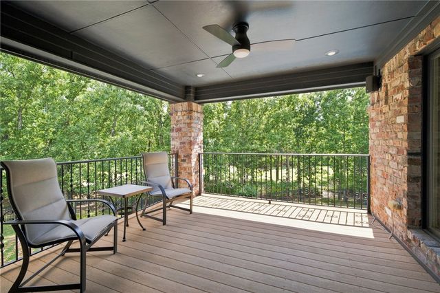 4921 Clear Creek Boulevard, Fayetteville, AR 72704