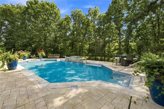 4921 Clear Creek Boulevard, Fayetteville, AR 72704