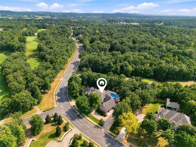 4921 Clear Creek Boulevard, Fayetteville, AR 72704