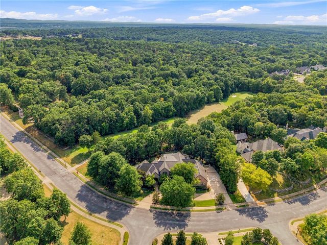 4921 Clear Creek Boulevard, Fayetteville, AR 72704