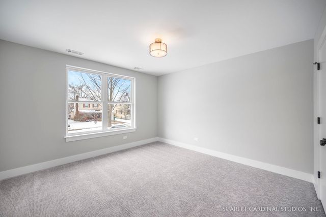 100 E Adams Avenue, Villa Park, IL 60181