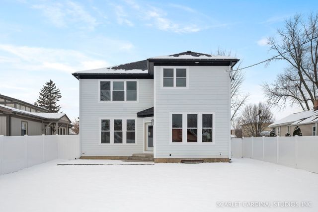 100 E Adams Avenue, Villa Park, IL 60181