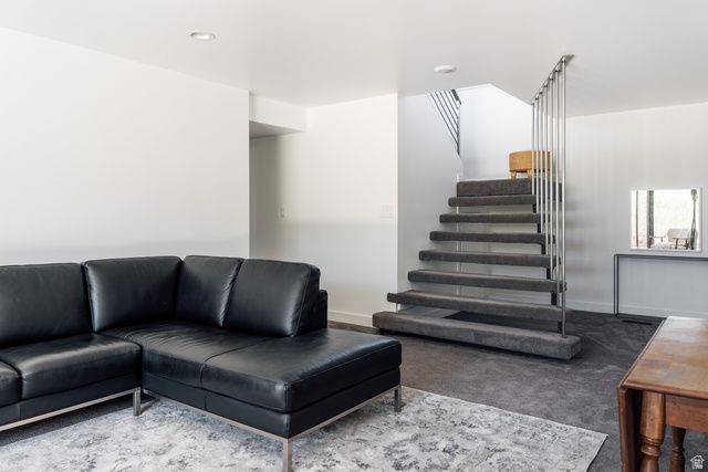 4296 MULHOLLAND ST, Salt Lake City, UT 84124