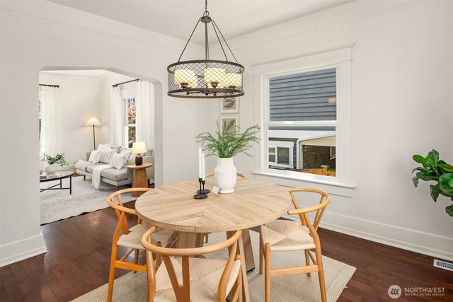 1132 NW 56th Street, Seattle, WA 98107