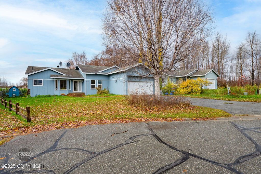 1280 W Beylund Loop, Palmer, AK 99645
