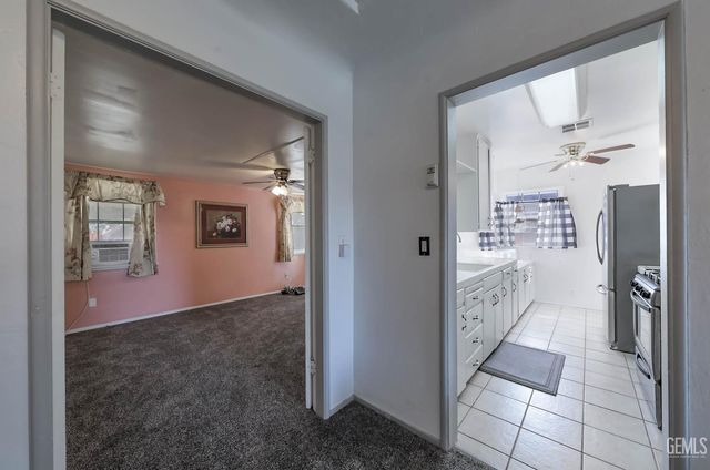 116 Circle Drive, Bakersfield, CA 93308