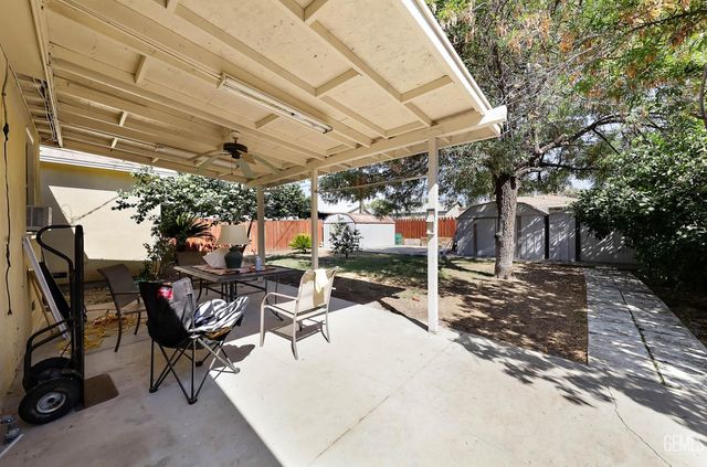 116 Circle Drive, Bakersfield, CA 93308